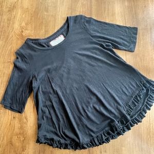 Women’s Cupio Scoop Neck, Flared and Ruffled Hem, Size Medium Slub T-shirt